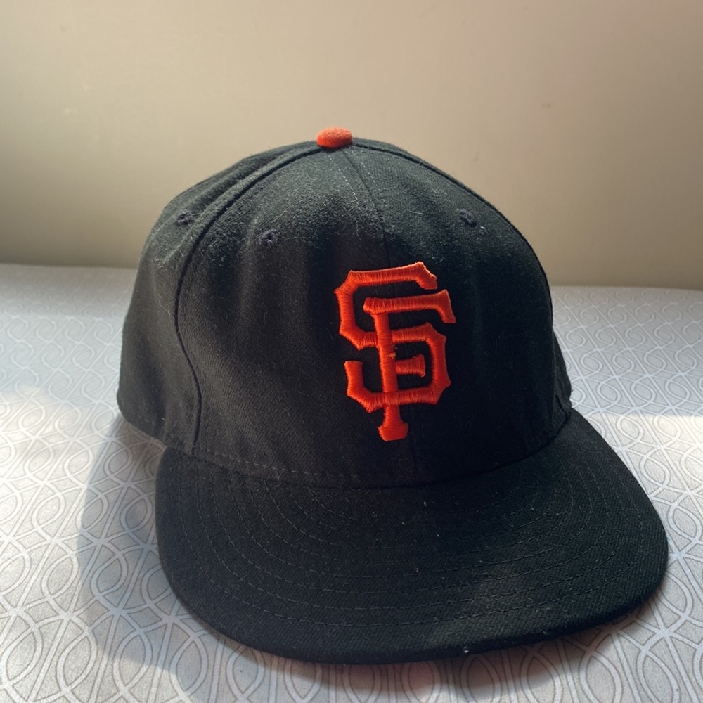 SF Giants New Era Game Authentic Collection On-Field 59FIFTY Fitted Hat - Black.